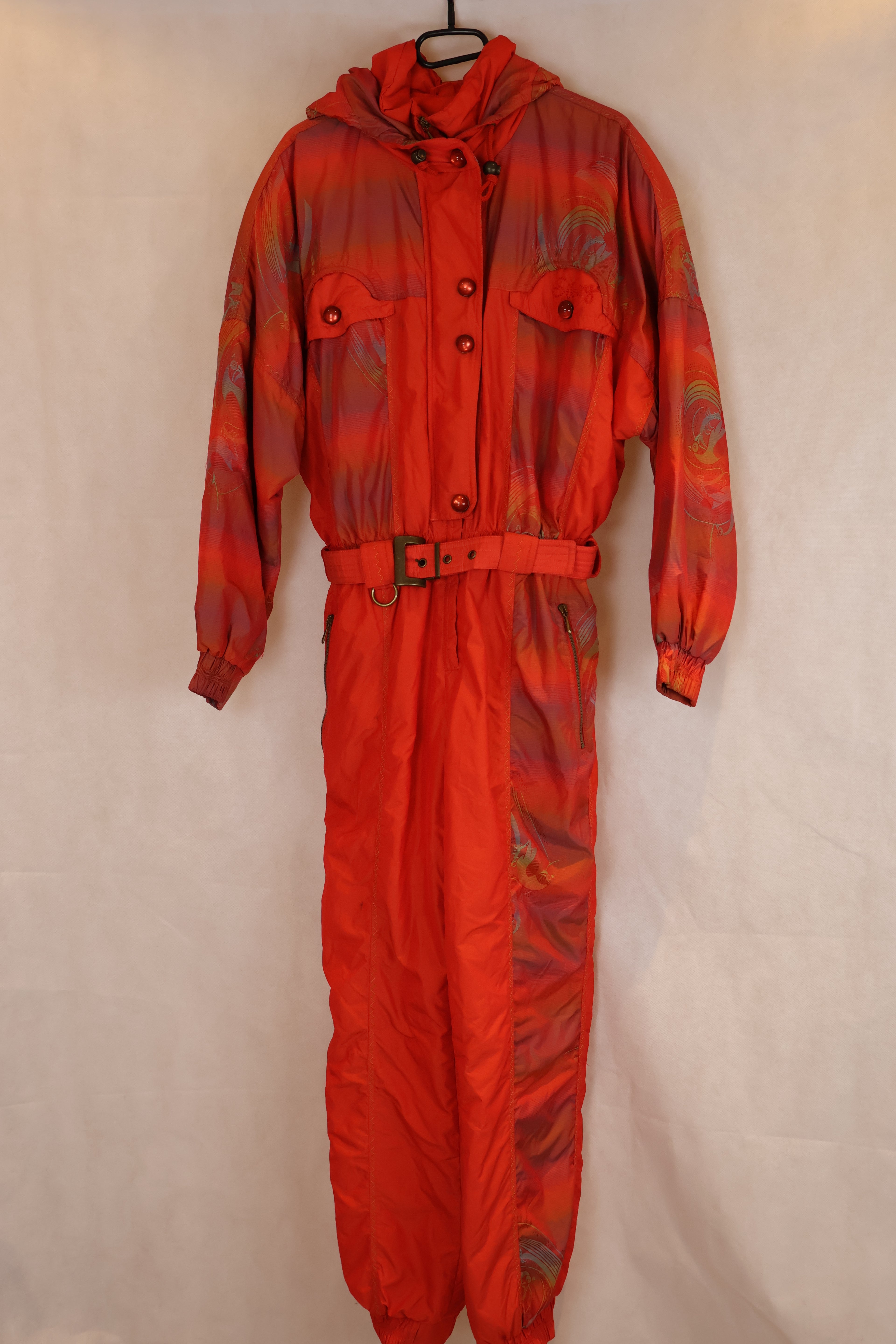 Vintage Skioverall von Silvy in rot/fade M in SIZE 46