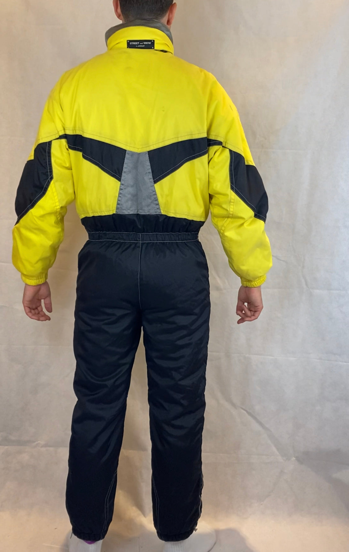 Vintage Skioverall von Street and Snow in gelb/schwarz in L/XL SIZE 48