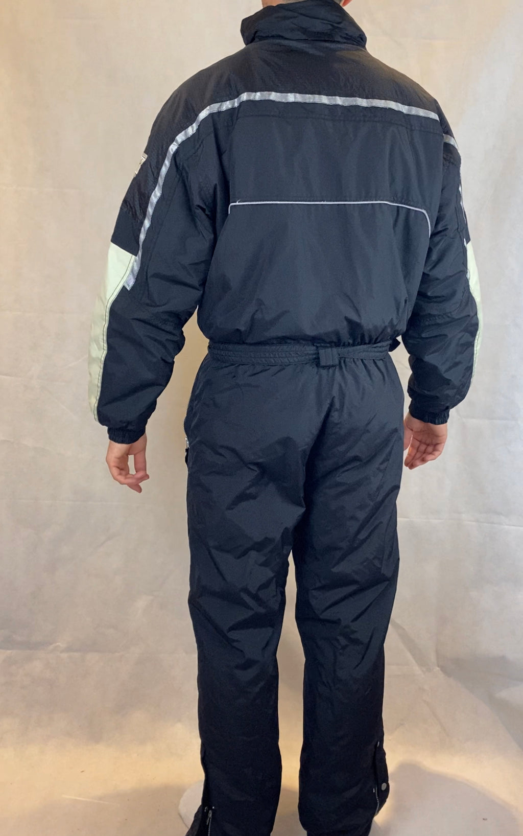 Vintage Skioverall  in Schwarz/weiss in M size 54