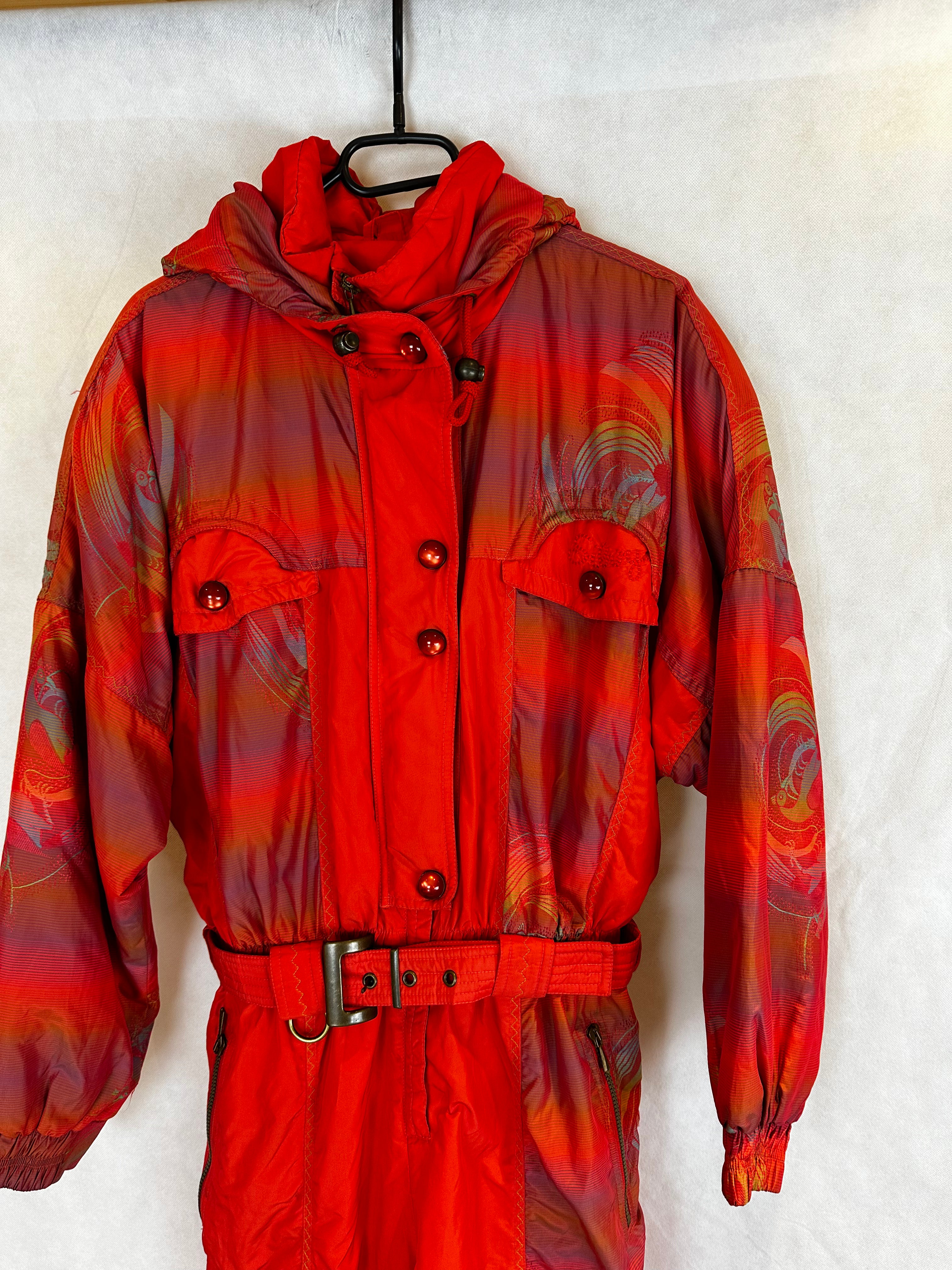 Vintage Skioverall von Silvy in rot/fade M in SIZE 46