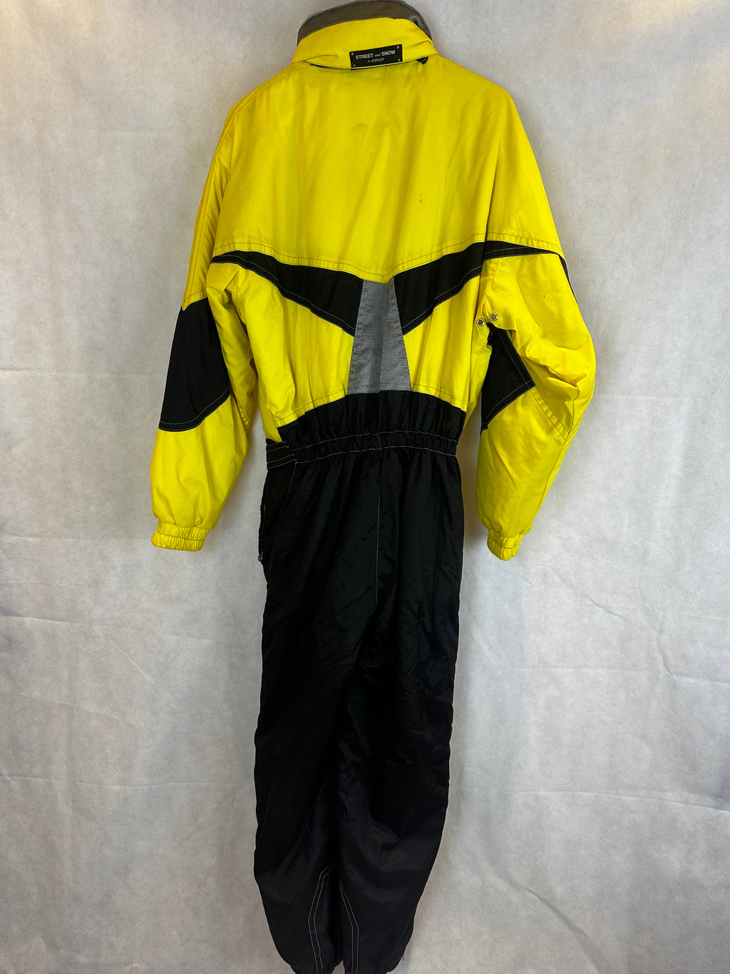 Vintage Skioverall von Street and Snow in gelb/schwarz in L/XL SIZE 48