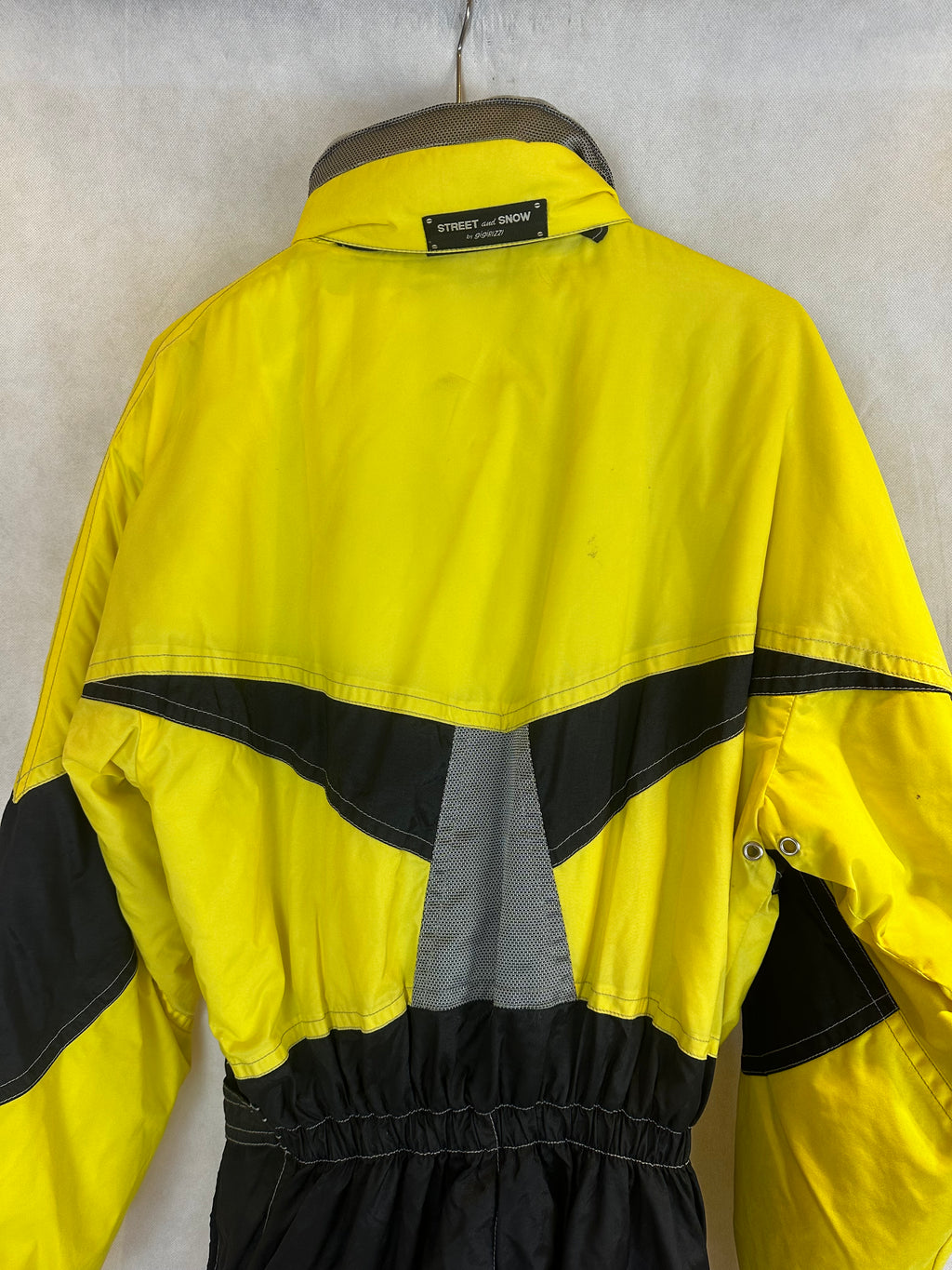 Vintage Skioverall von Street and Snow in gelb/schwarz in L/XL SIZE 48