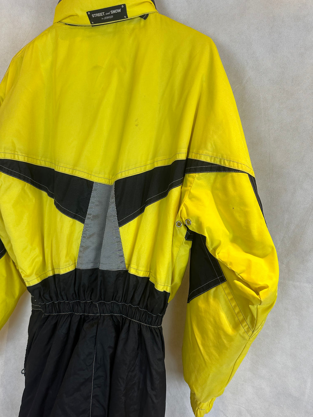 Vintage Skioverall von Street and Snow in gelb/schwarz in L/XL SIZE 48