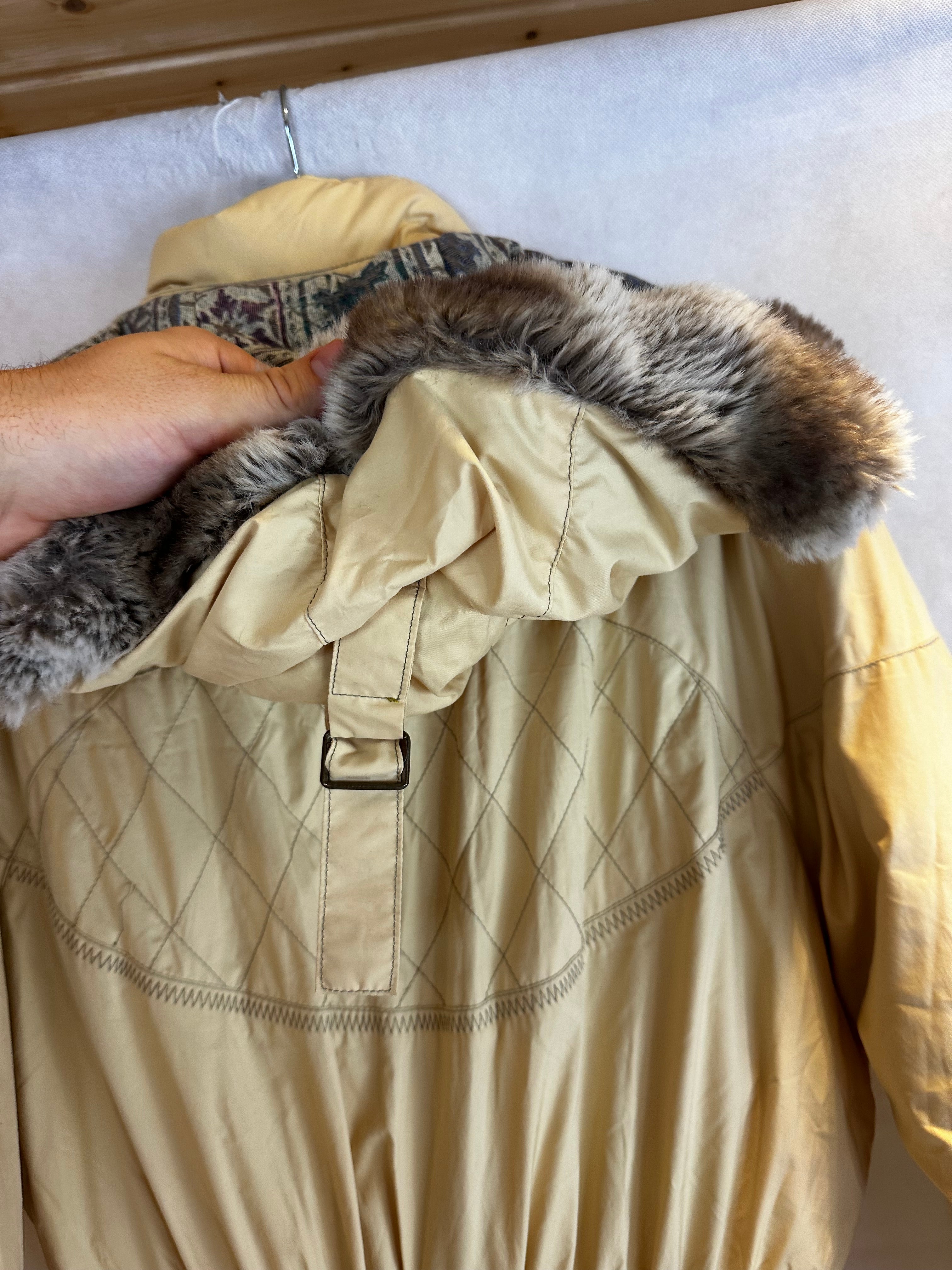 Vintage Skioverall in gelb mit Kaputze in S/M