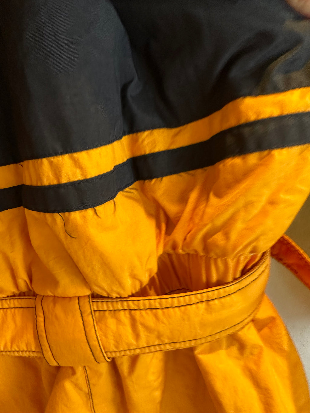 Vintage Skioverall von Diadora in gelb/schwarz in M