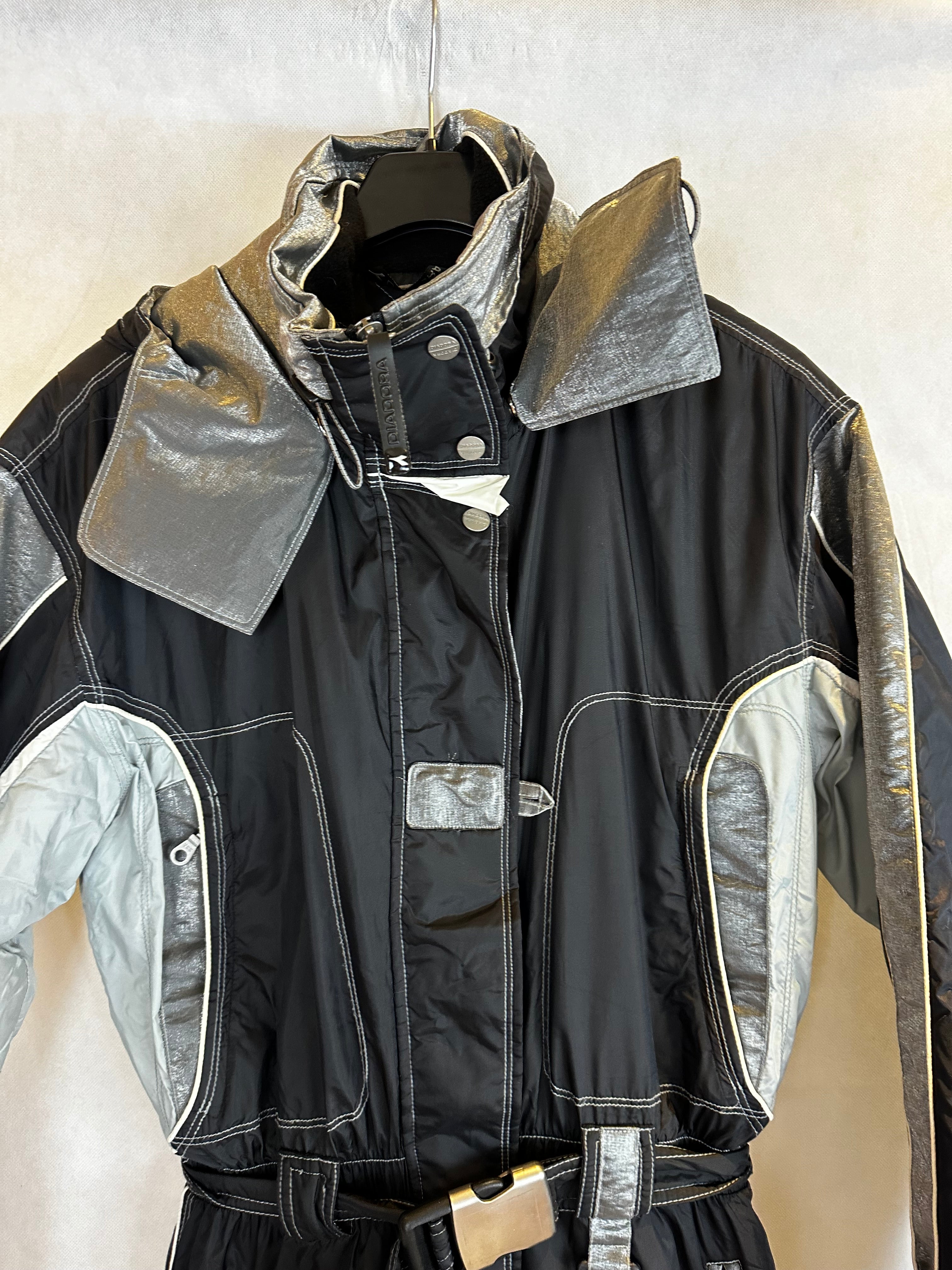 Vintage Skioverall von DIADORA in Schwarz/Silber S/M