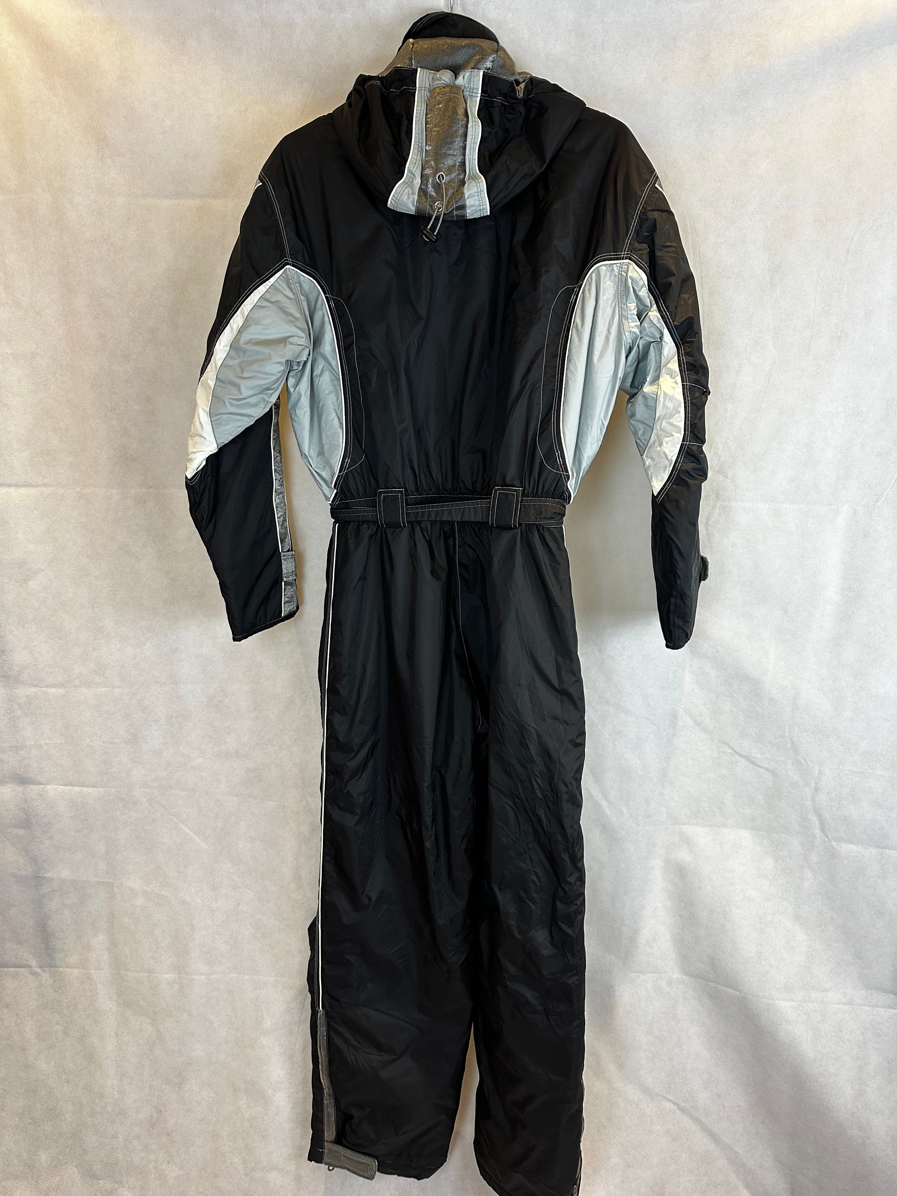 Vintage Skioverall von DIADORA in Schwarz/Silber S/M