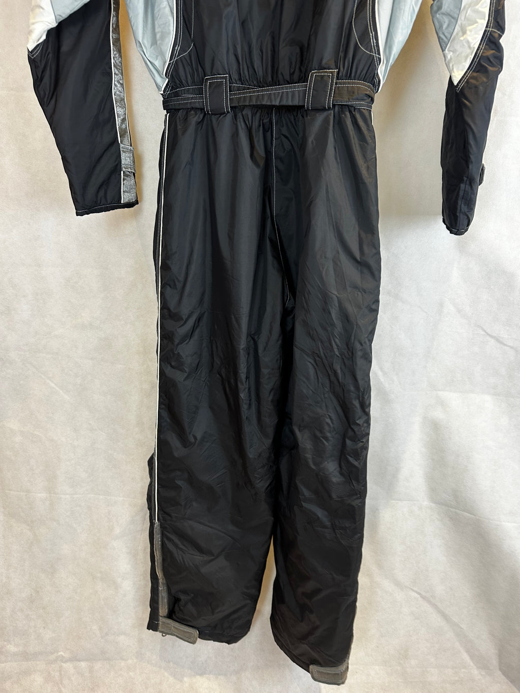 Vintage Skioverall von DIADORA in Schwarz/Silber S/M