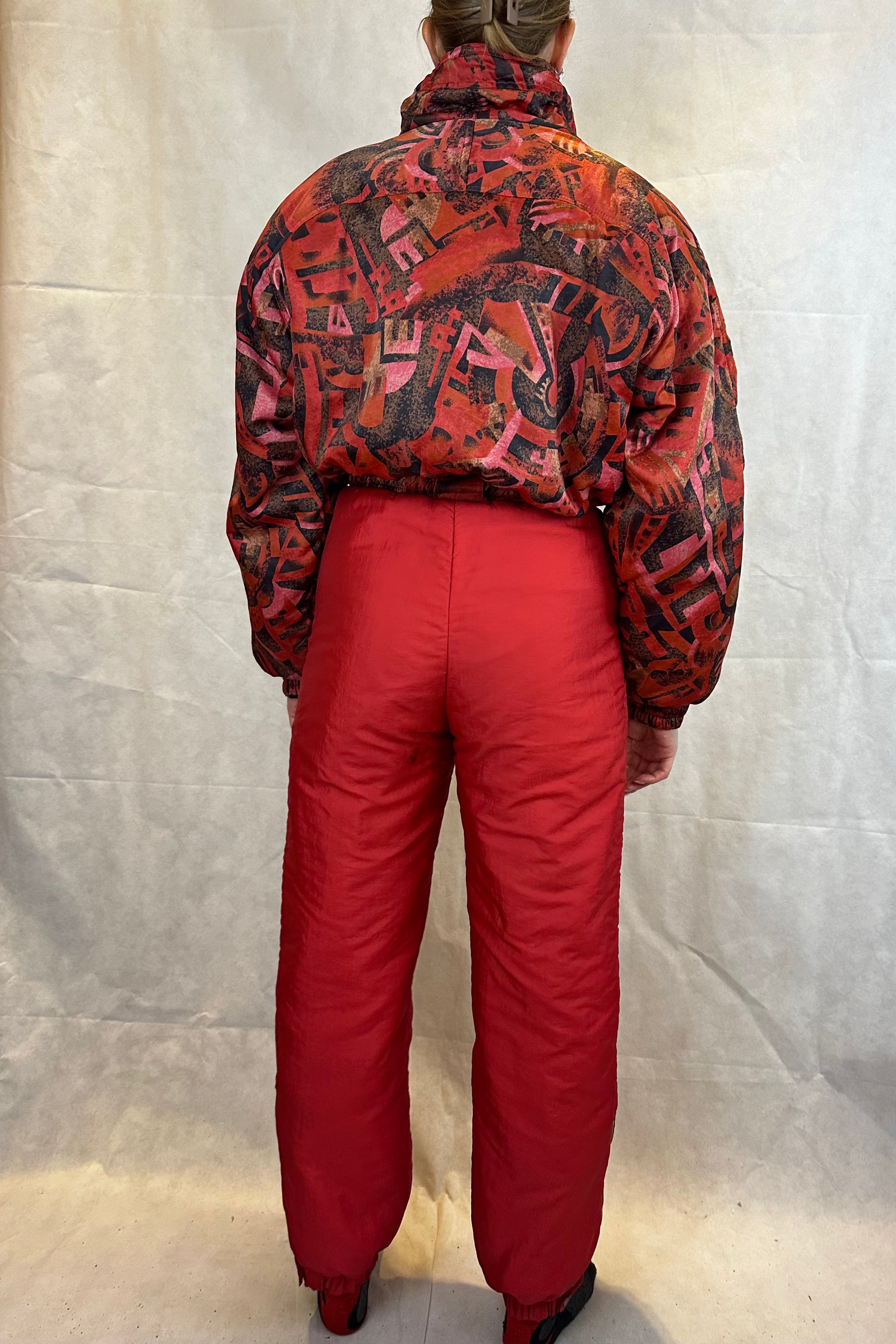 Vintage Skioverall in rot mit muster in M/S