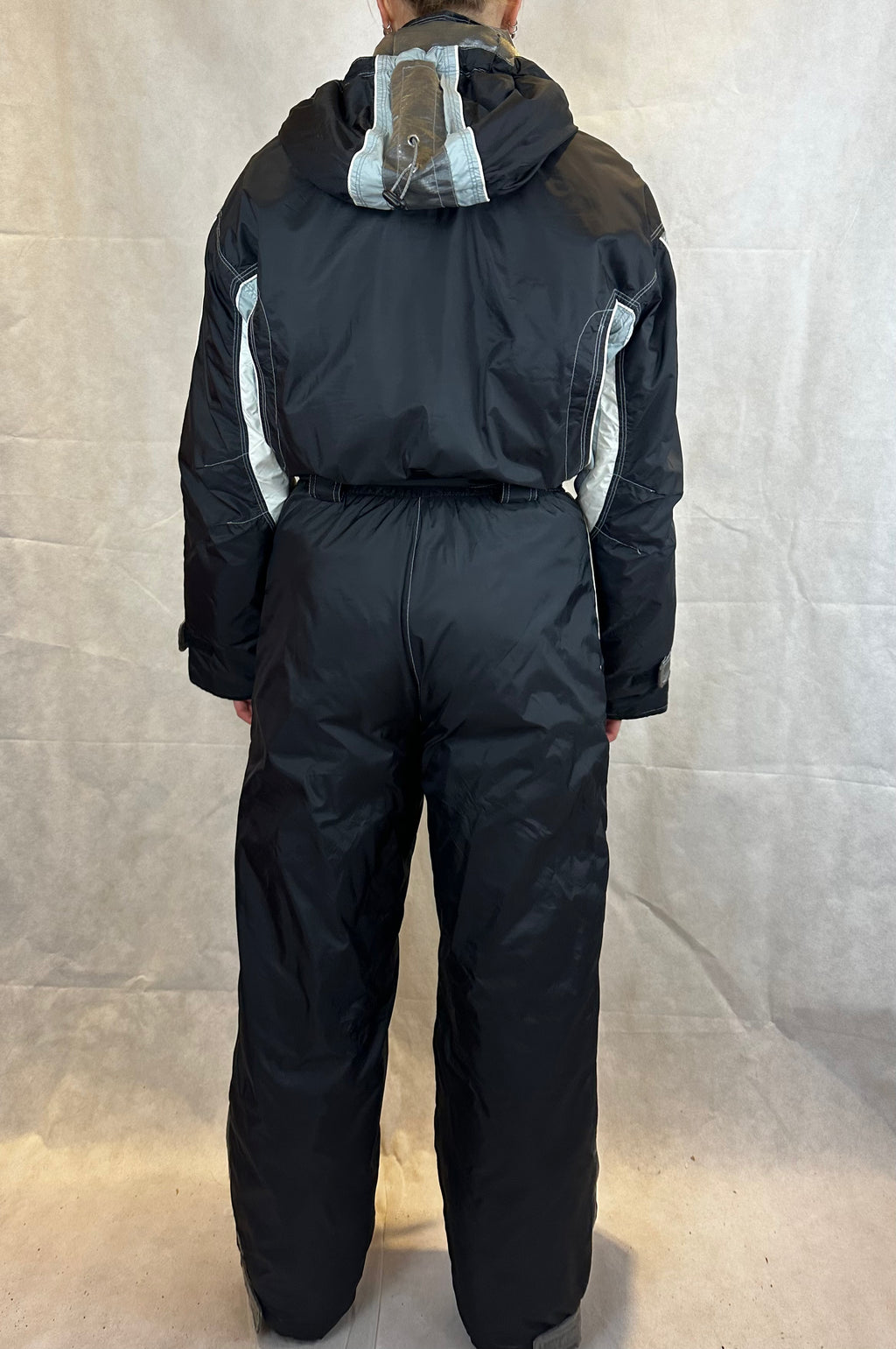 Vintage Skioverall von DIADORA in Schwarz/Silber S/M