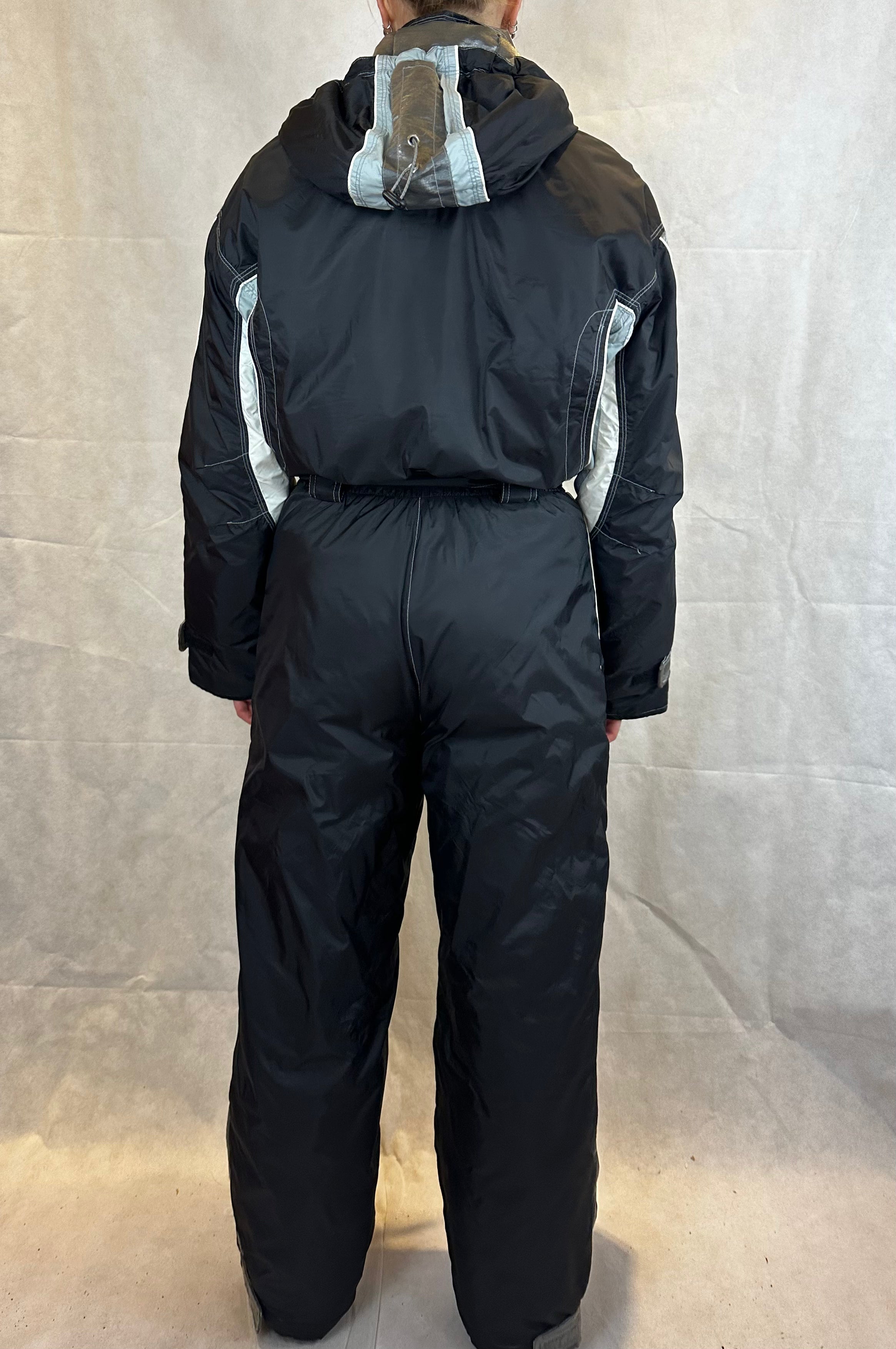 Vintage Skioverall von DIADORA in Schwarz/Silber S/M